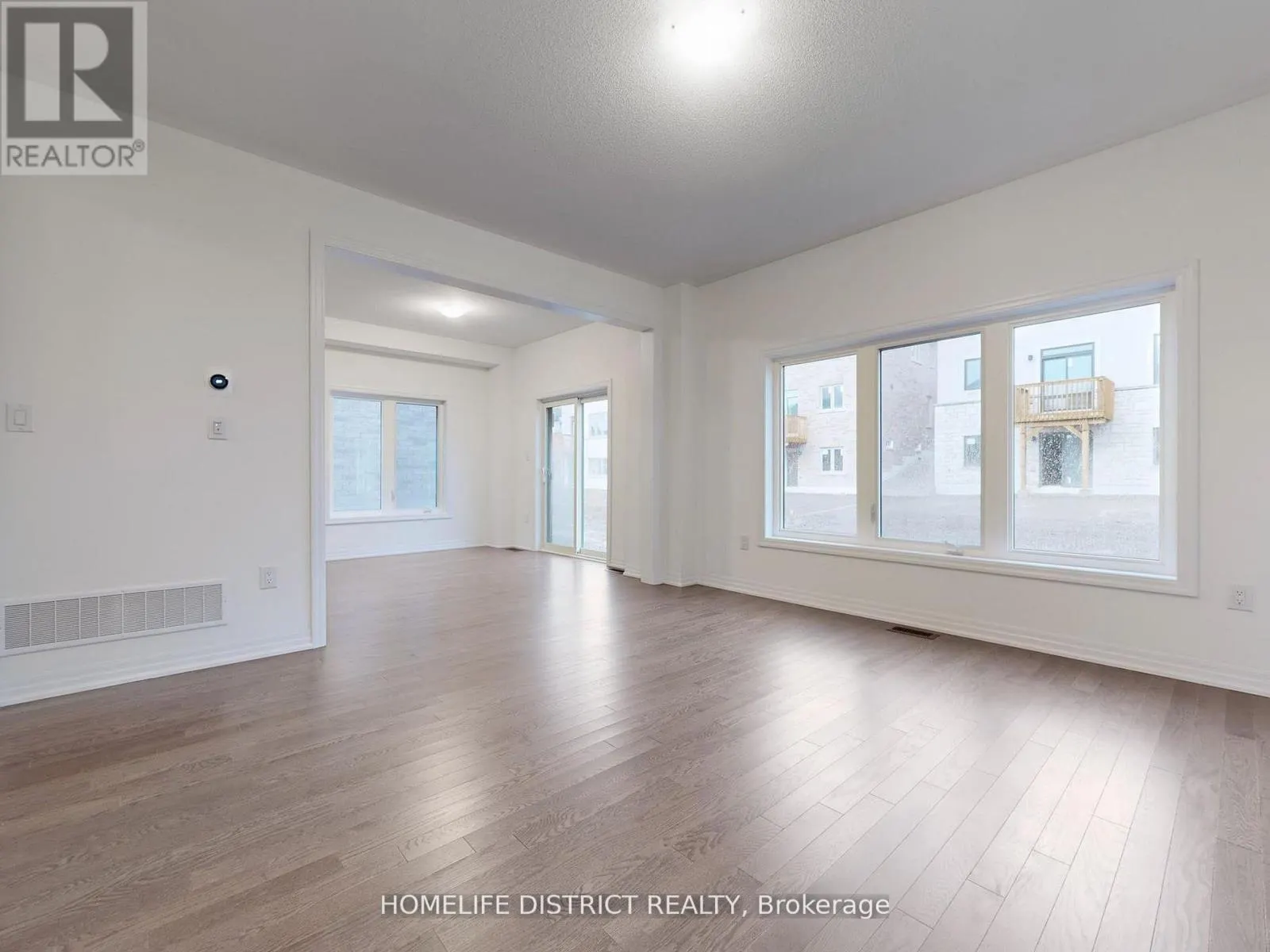 238 FLOOD AVENUE