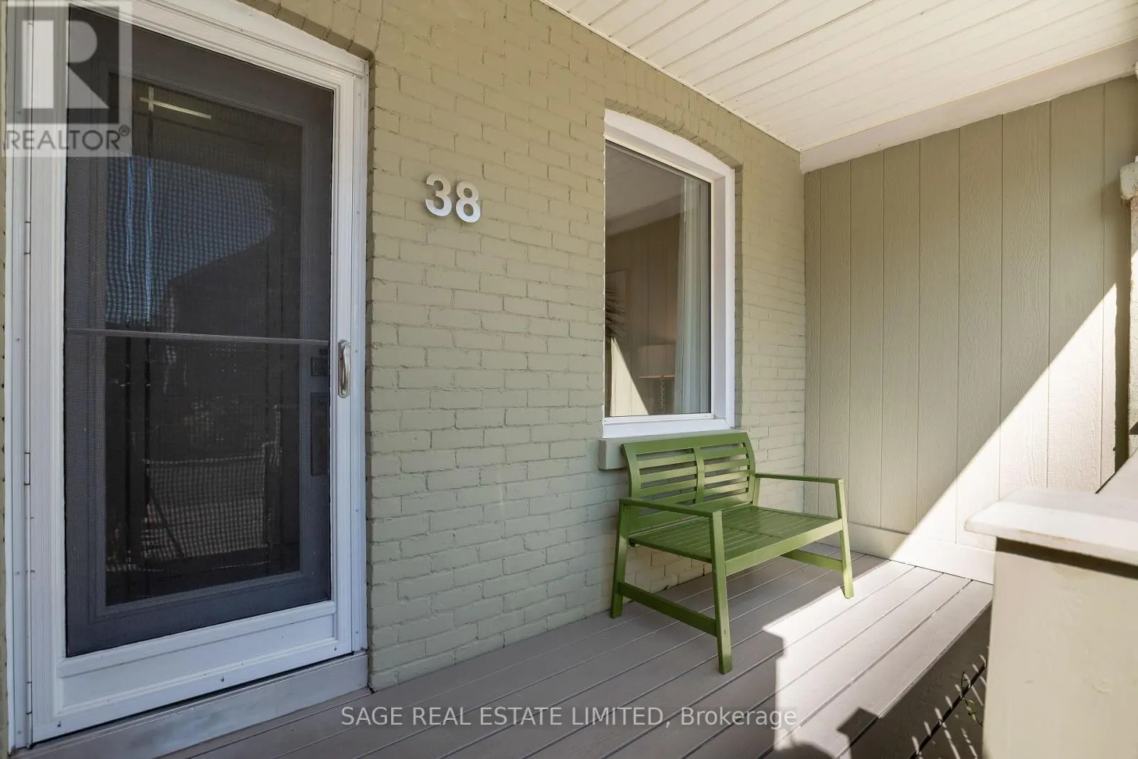 38 QUEENSDALE AVENUE