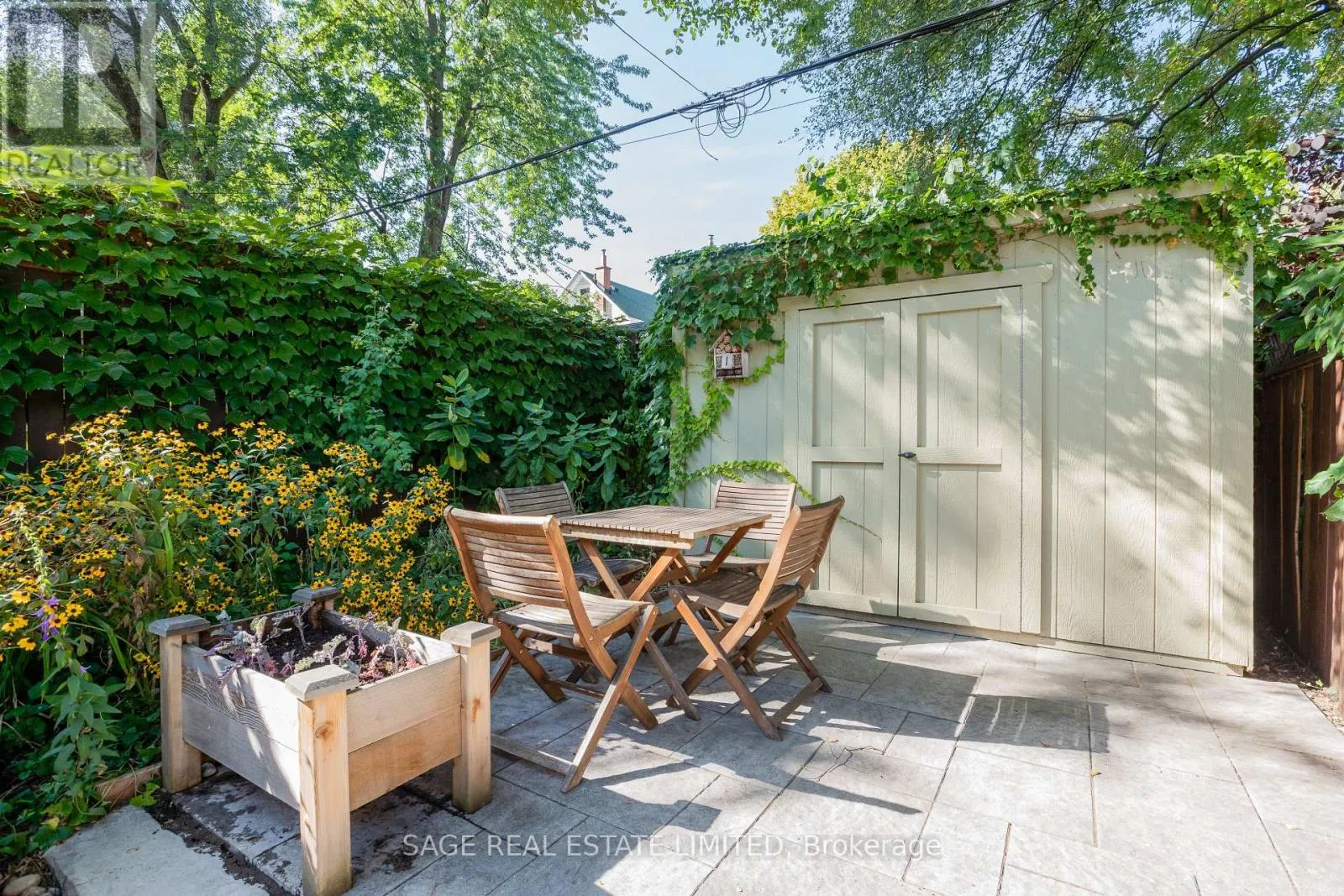 38 QUEENSDALE AVENUE