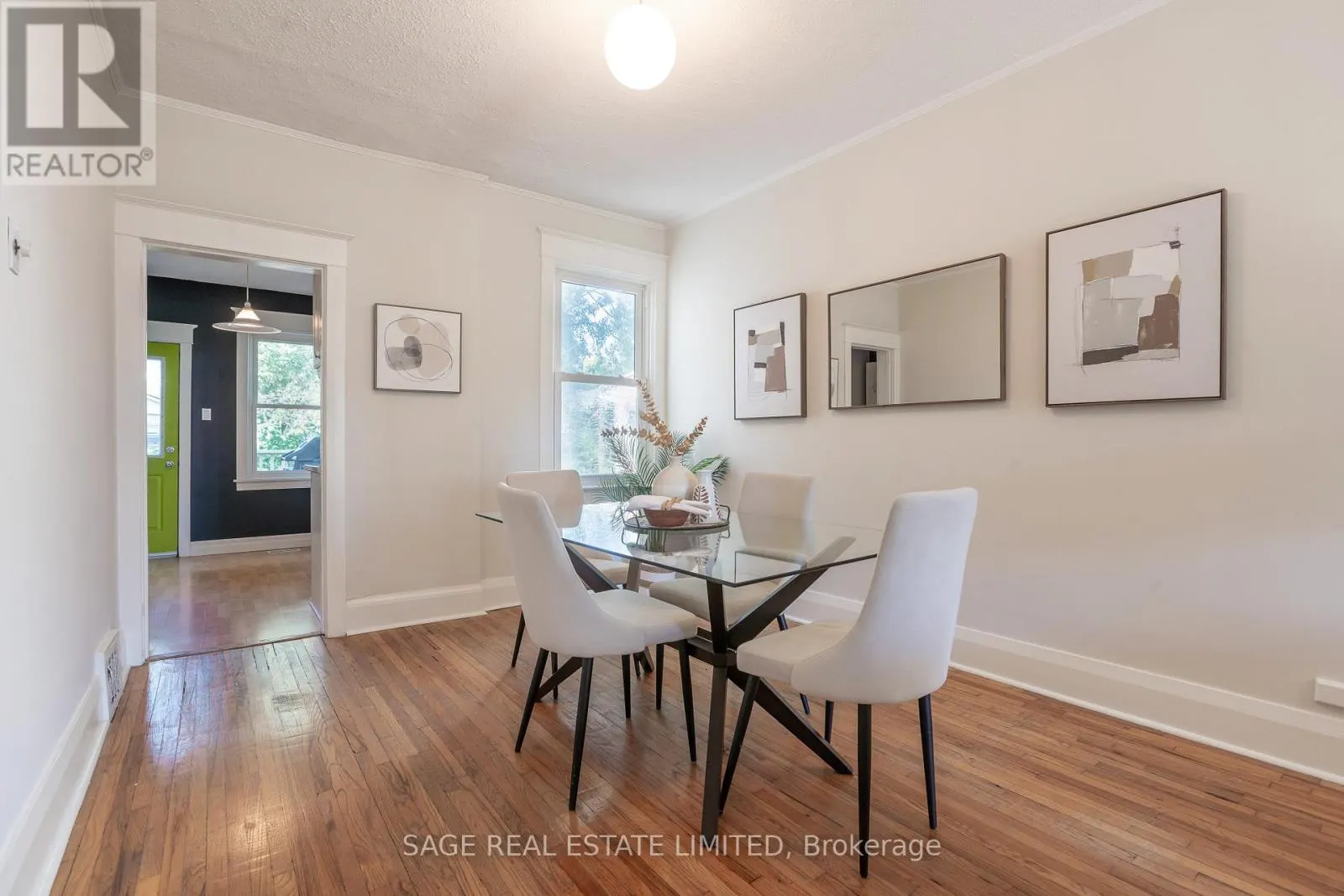 38 QUEENSDALE AVENUE