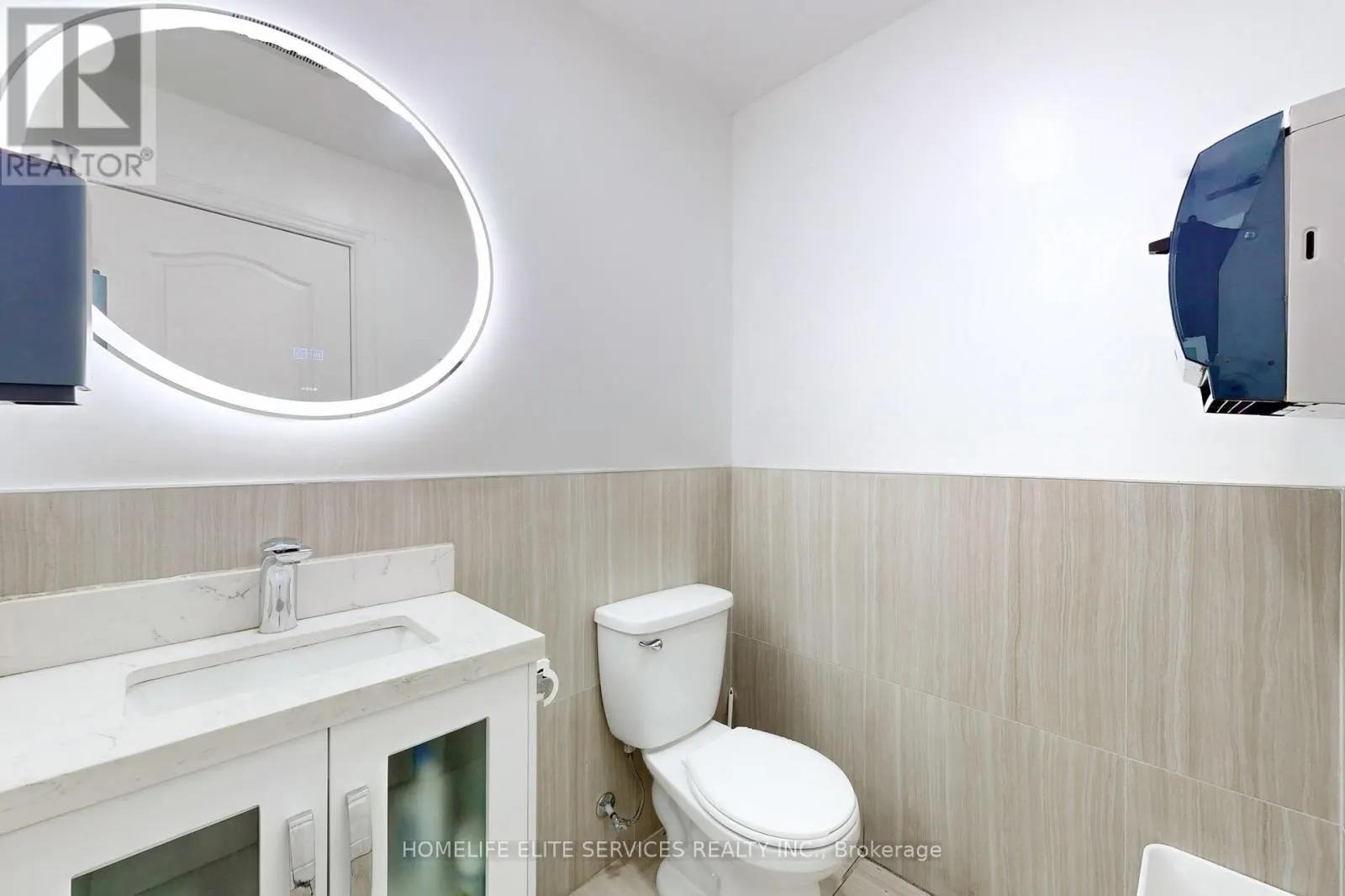 UNIT B1 - 1960 LAWRENCE AVENUE E