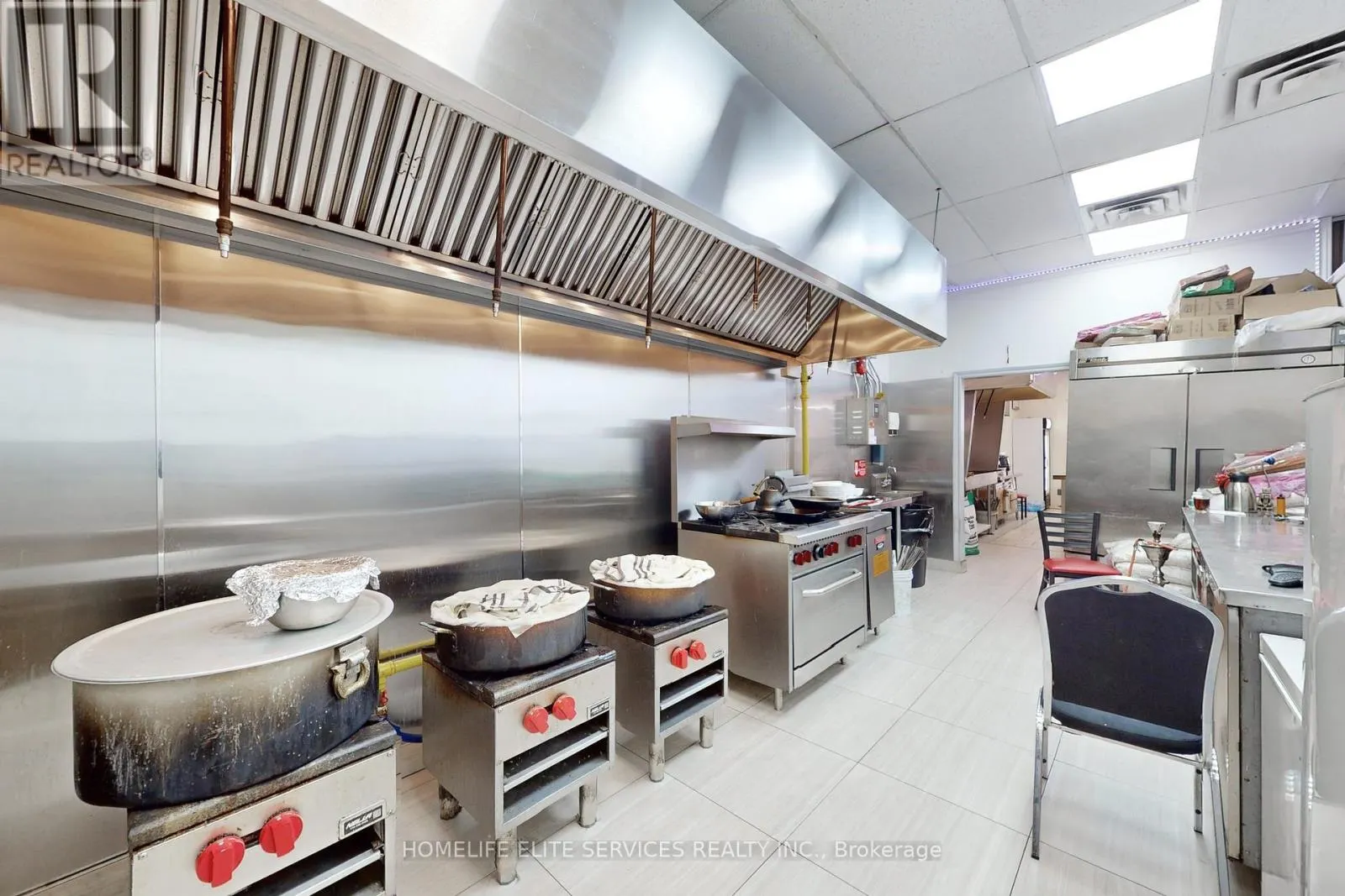 UNIT B1 - 1960 LAWRENCE AVENUE E