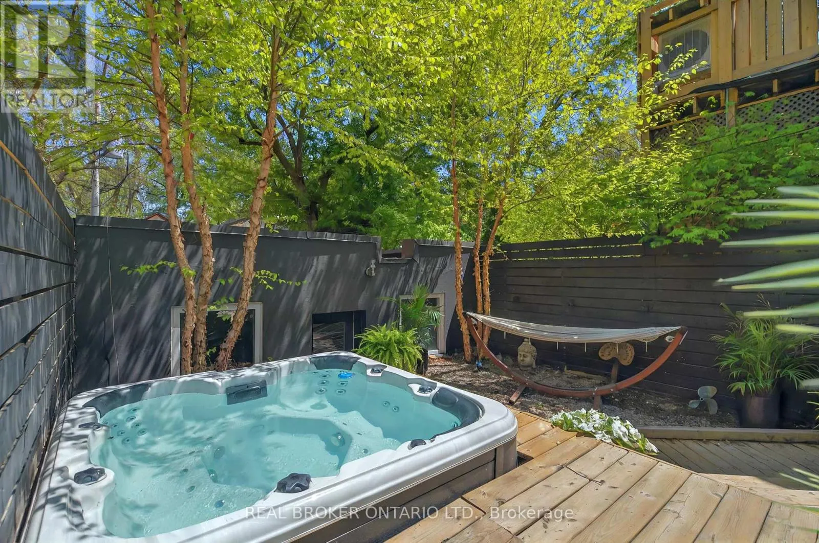 143 PARKMOUNT ROAD