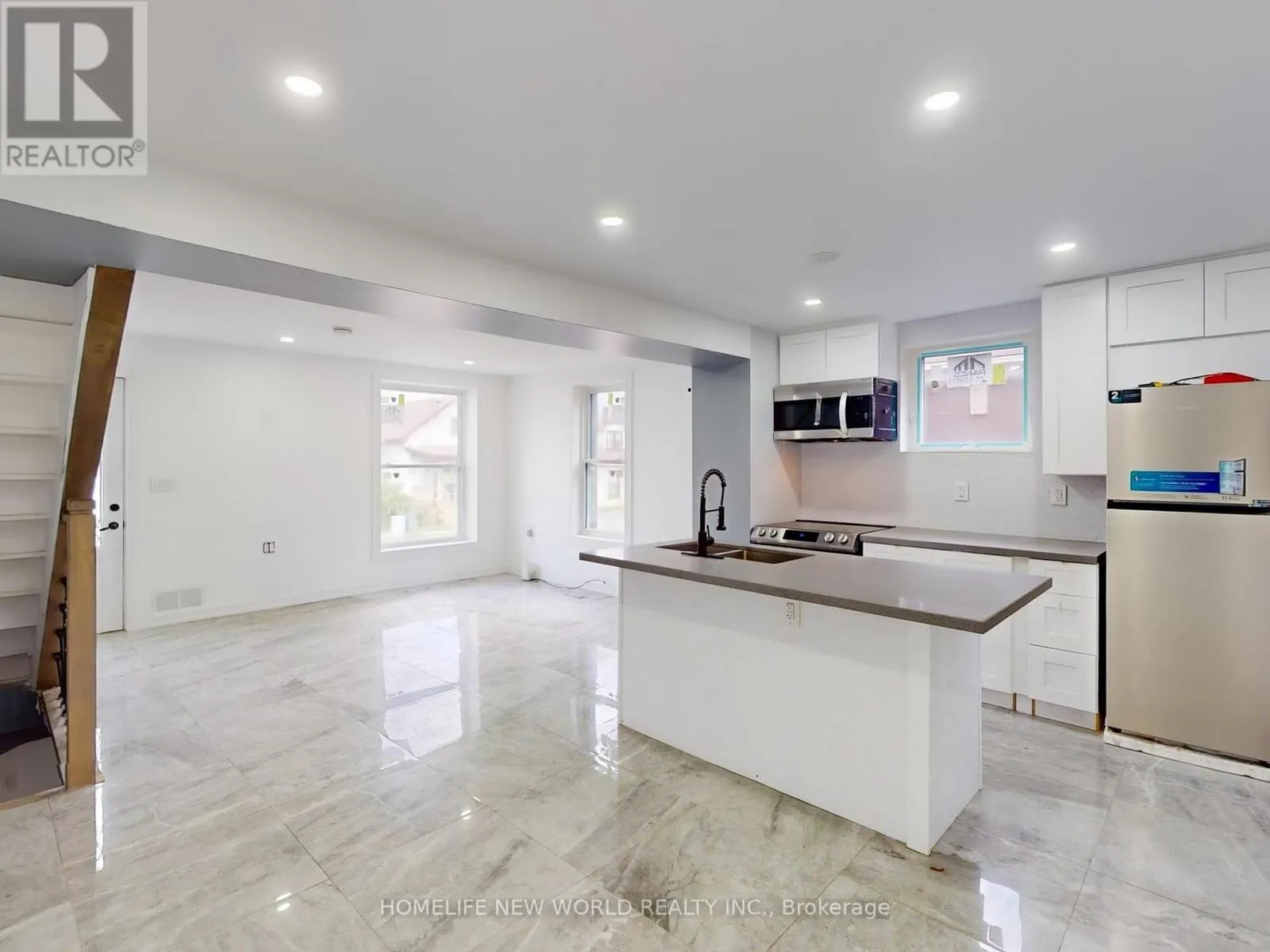 11 MAPLE STREET