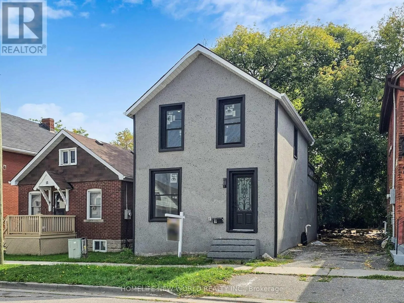 11 MAPLE STREET
