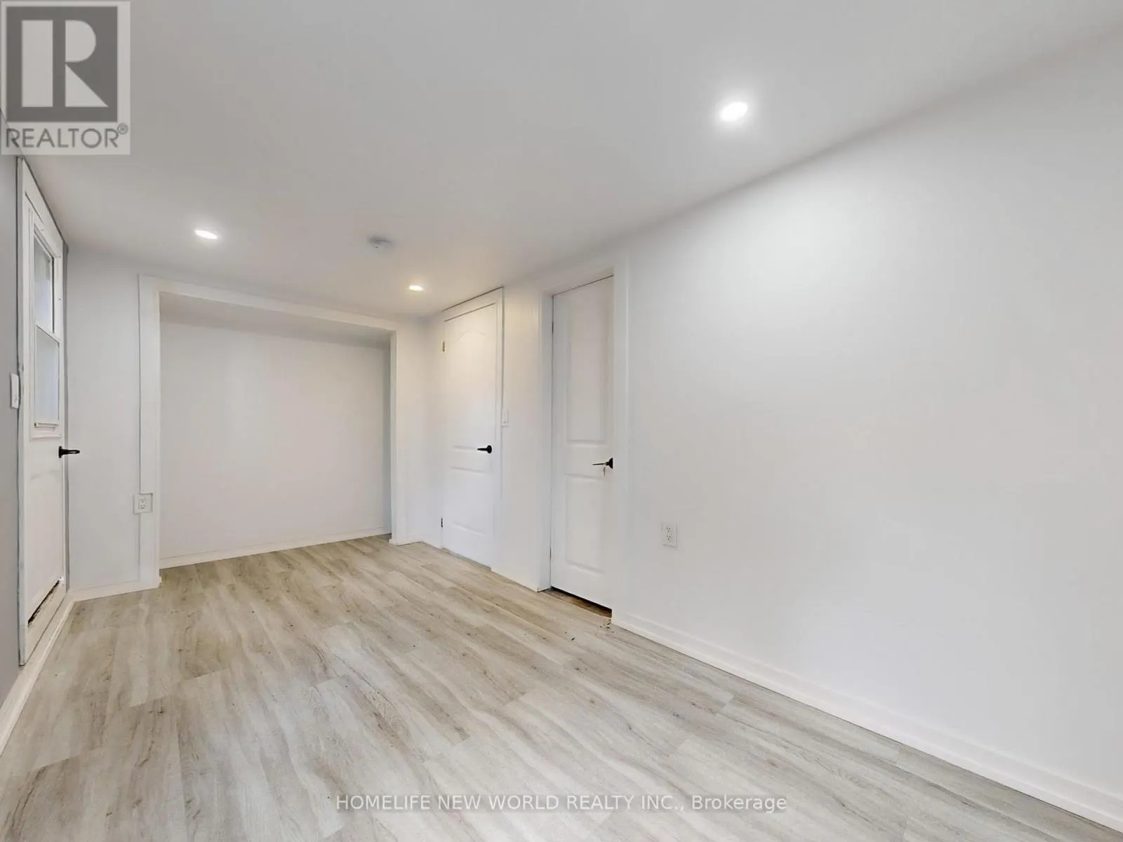 11 MAPLE STREET