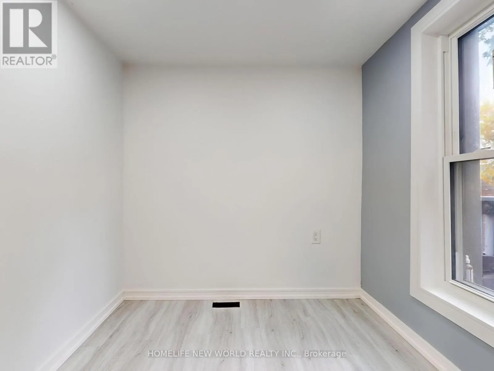 11 MAPLE STREET