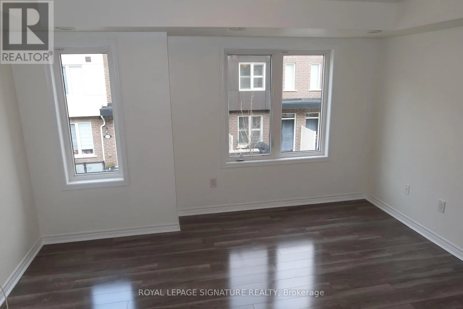 5 - 45 HERON PARK PLACE