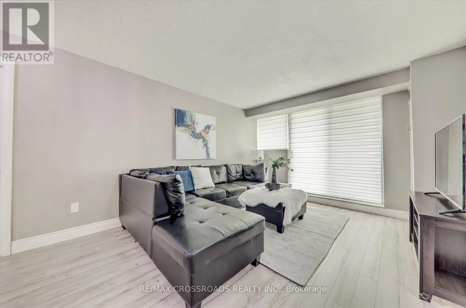 807 - 99 BLACKWELL AVENUE
