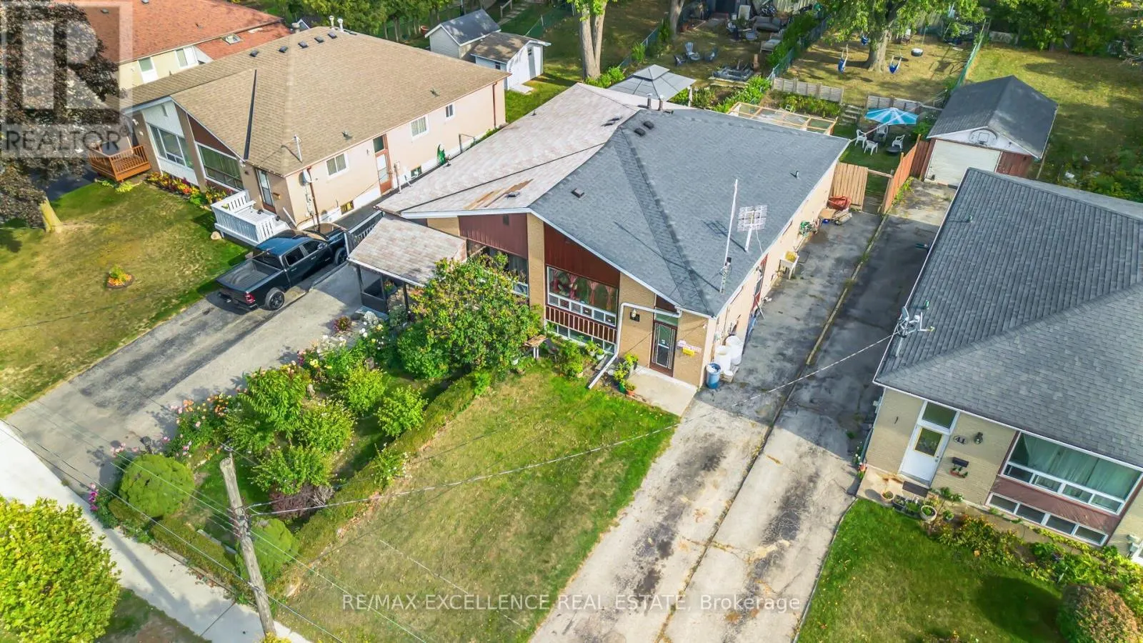 43 PORCHESTER DRIVE