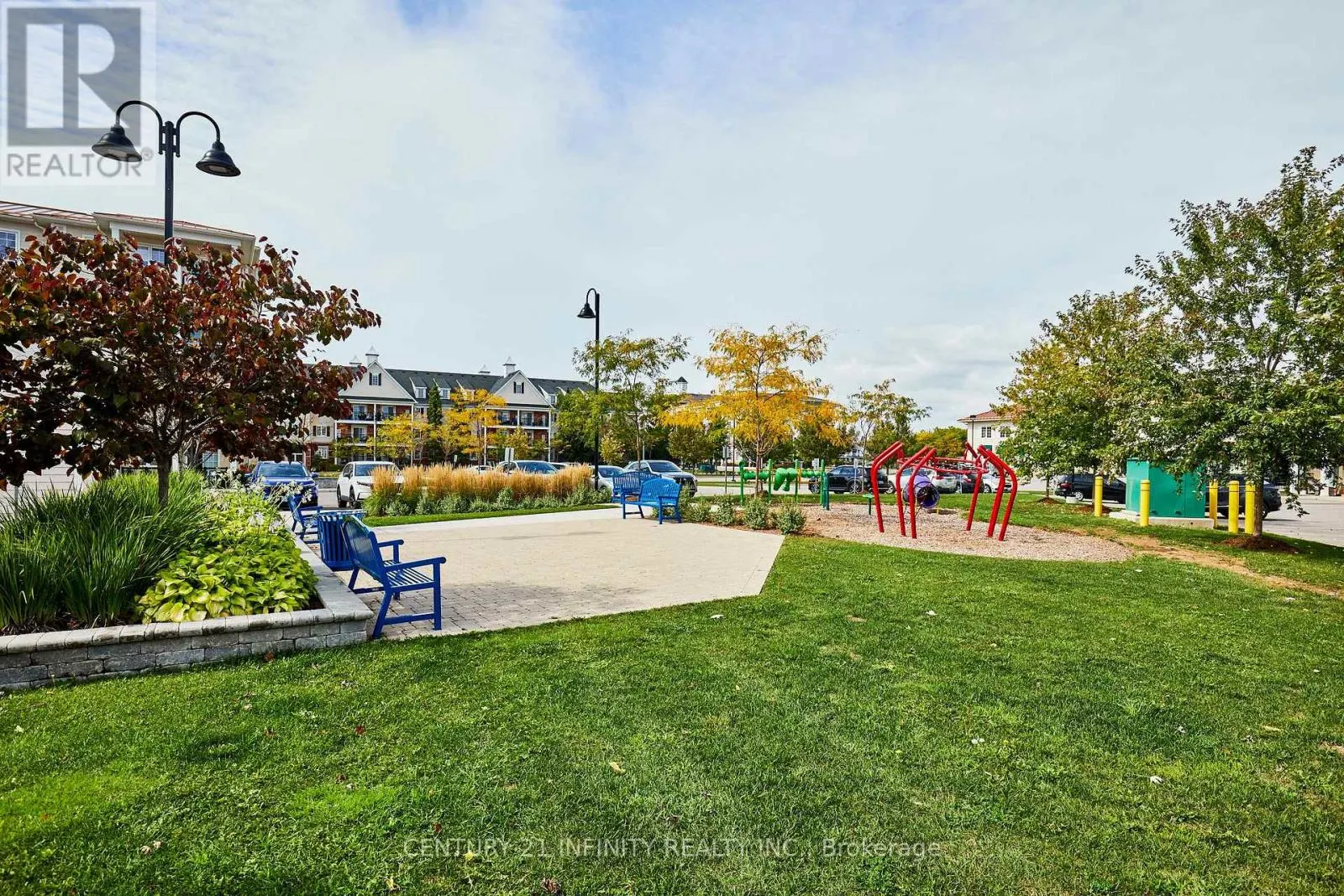 101 - 70 SHIPWAY AVENUE, #101