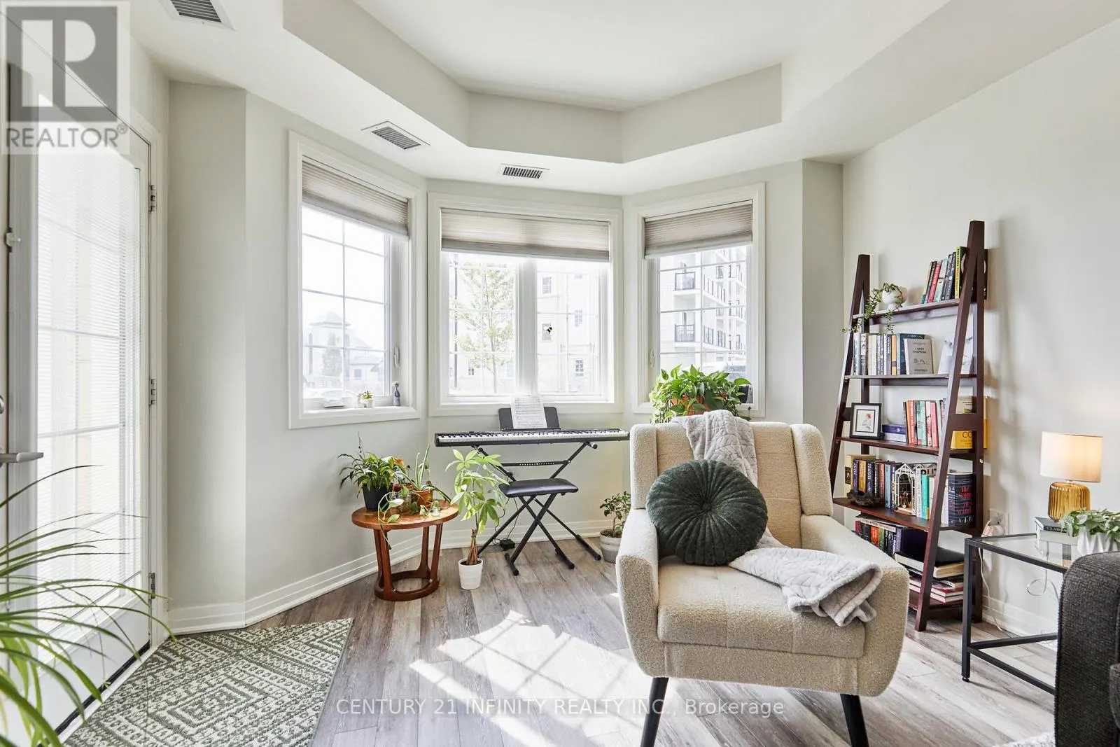 101 - 70 SHIPWAY AVENUE, #101
