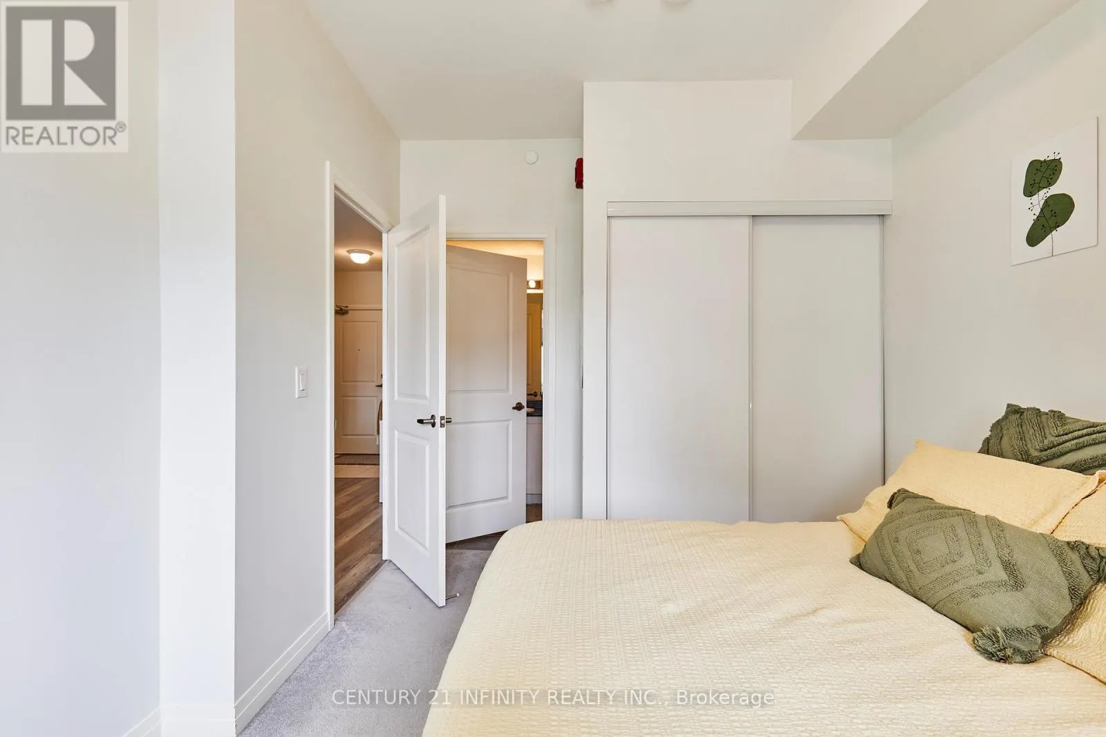 101 - 70 SHIPWAY AVENUE, #101