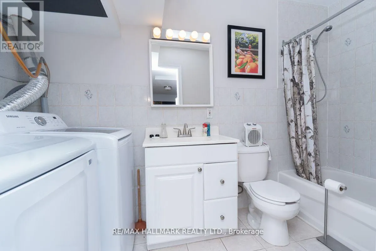 1 - 804 QUEEN STREET E