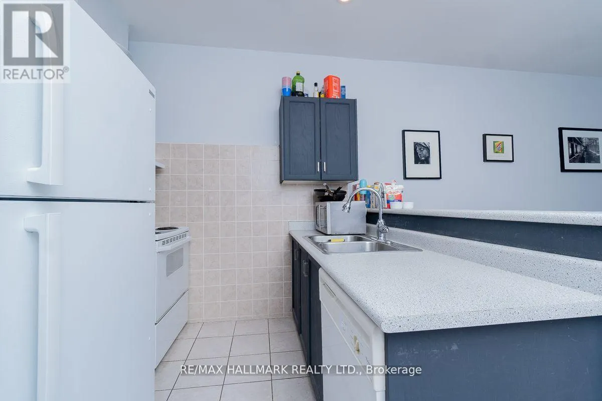 1 - 804 QUEEN STREET E