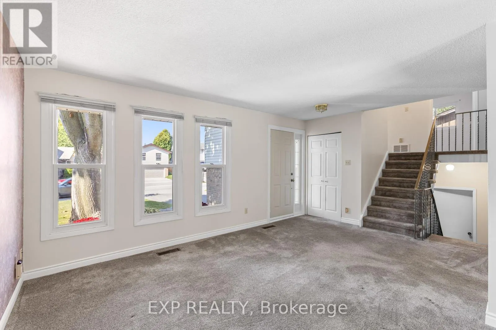 70 PILKINGTON CRESCENT