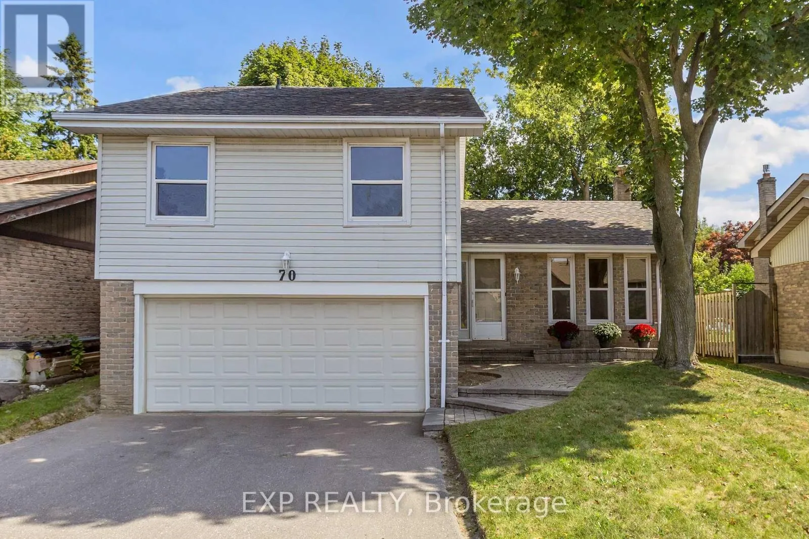 70 PILKINGTON CRESCENT