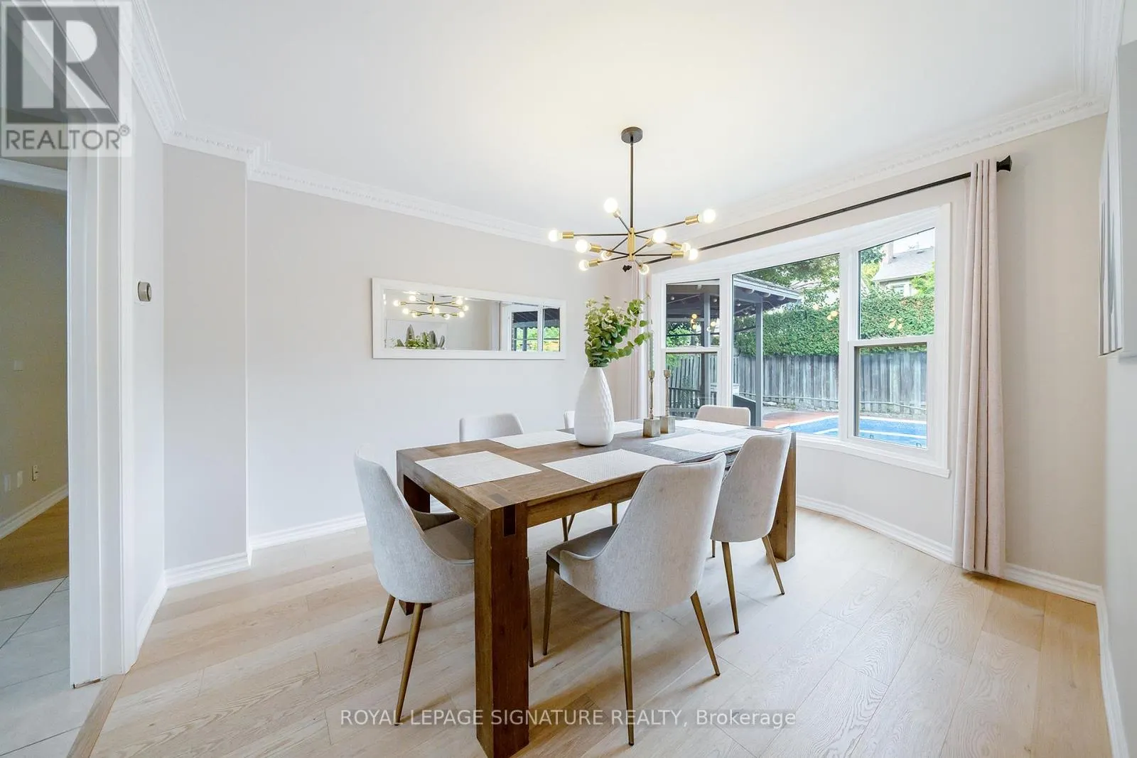 1239 BARNWOOD SQUARE