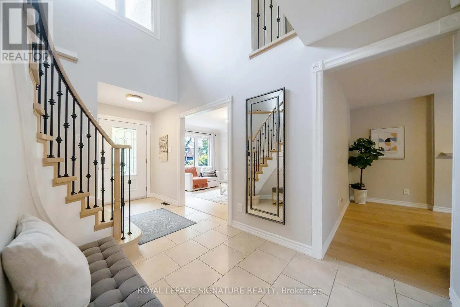 1239 BARNWOOD SQUARE