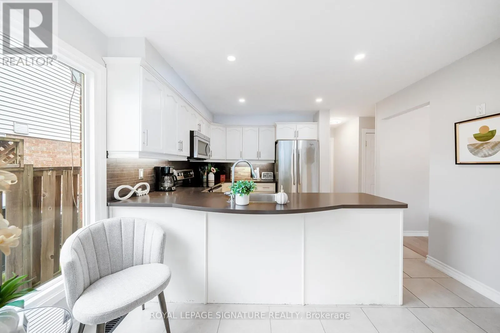 1239 BARNWOOD SQUARE