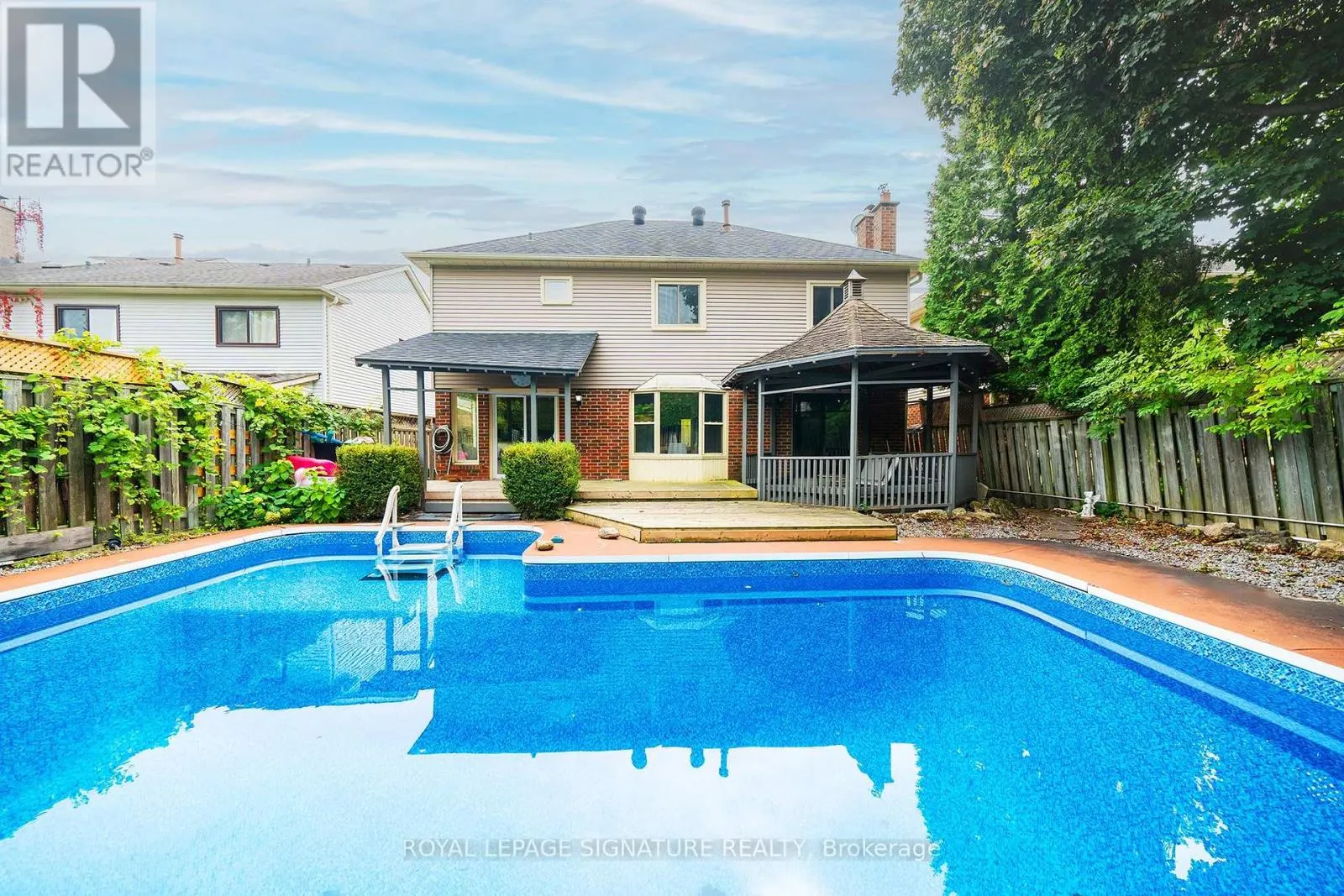 1239 BARNWOOD SQUARE