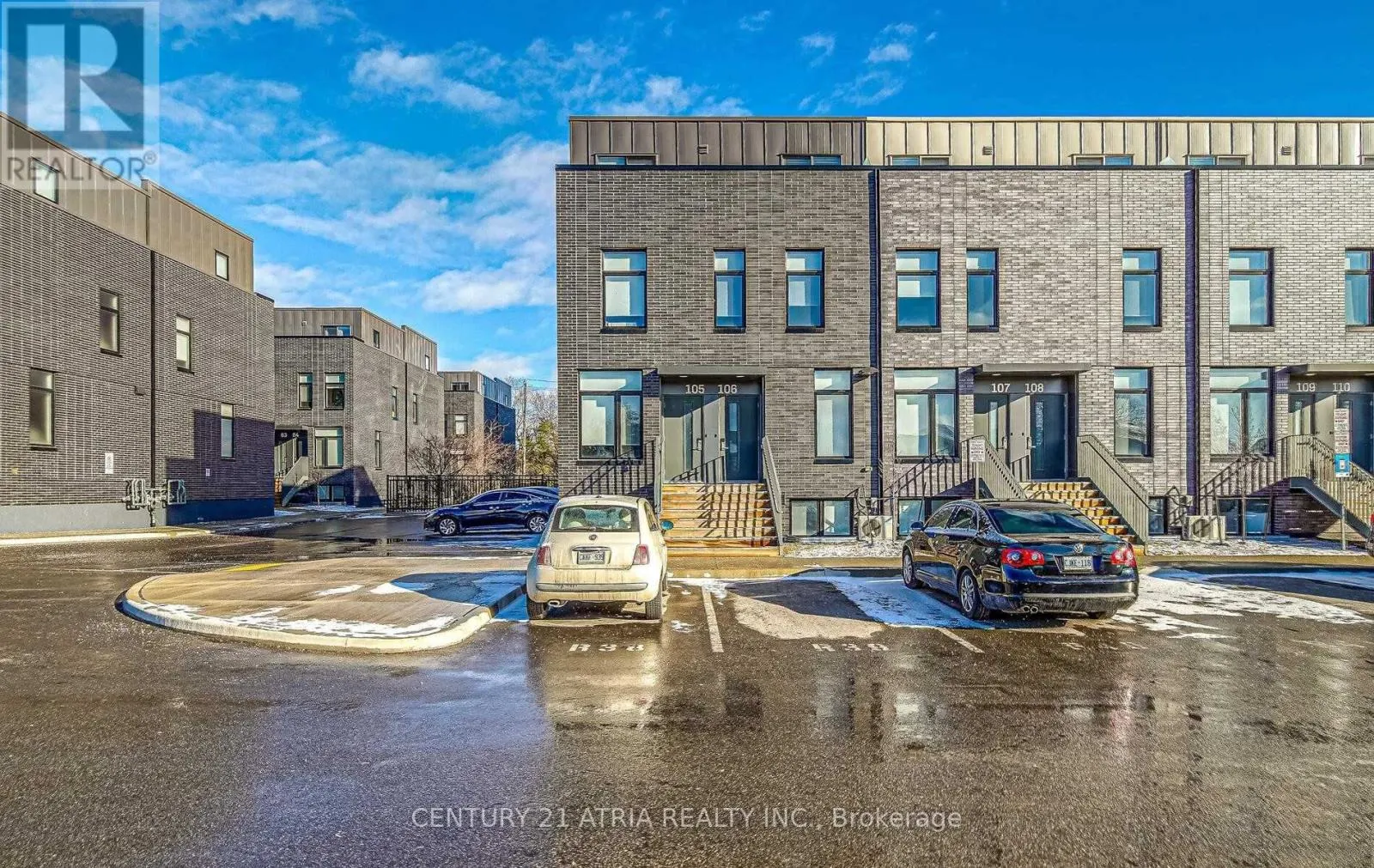 105 - 1780 SIMCOE STREET N