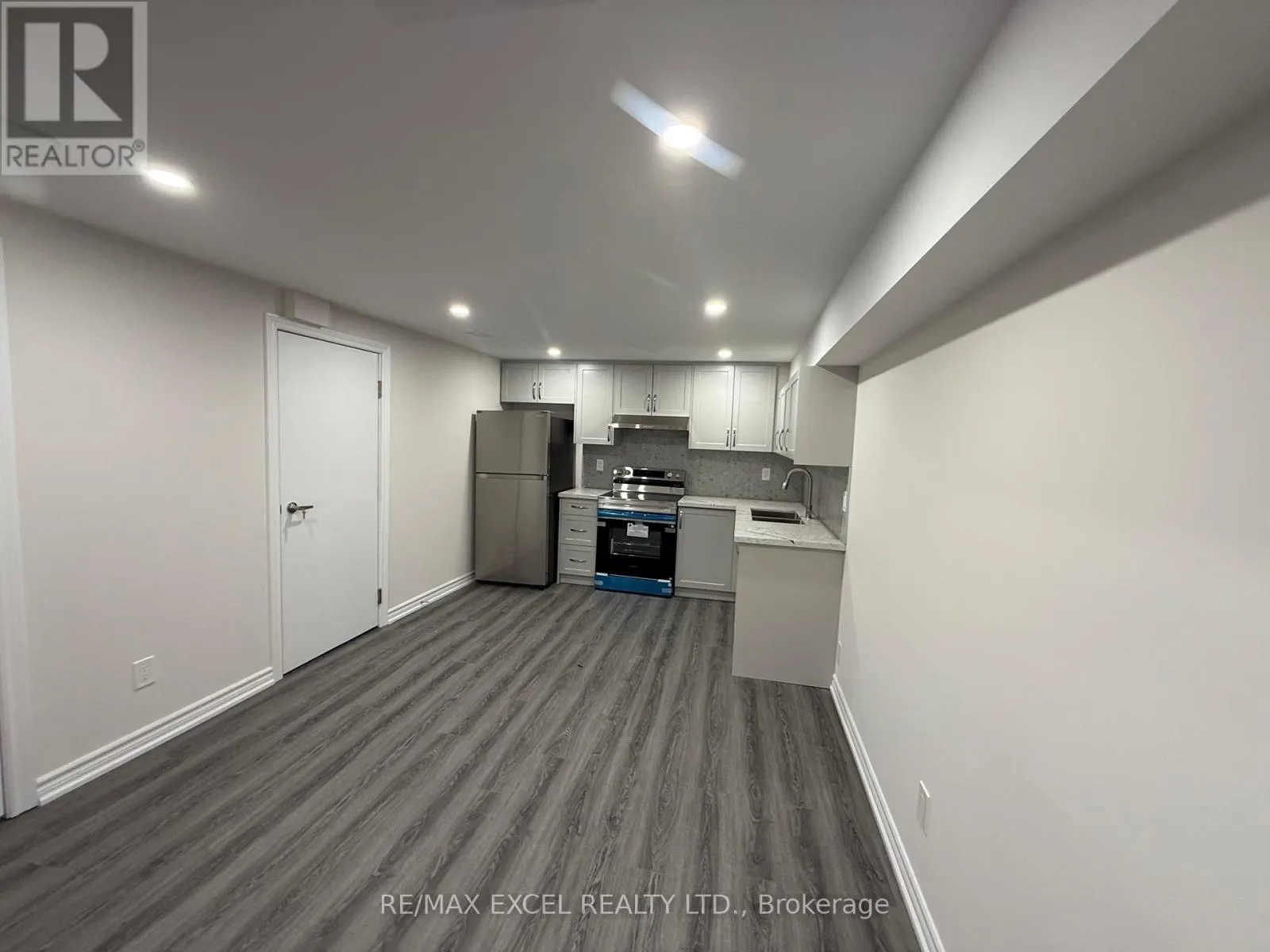 71 GRAINGER CRESCENT