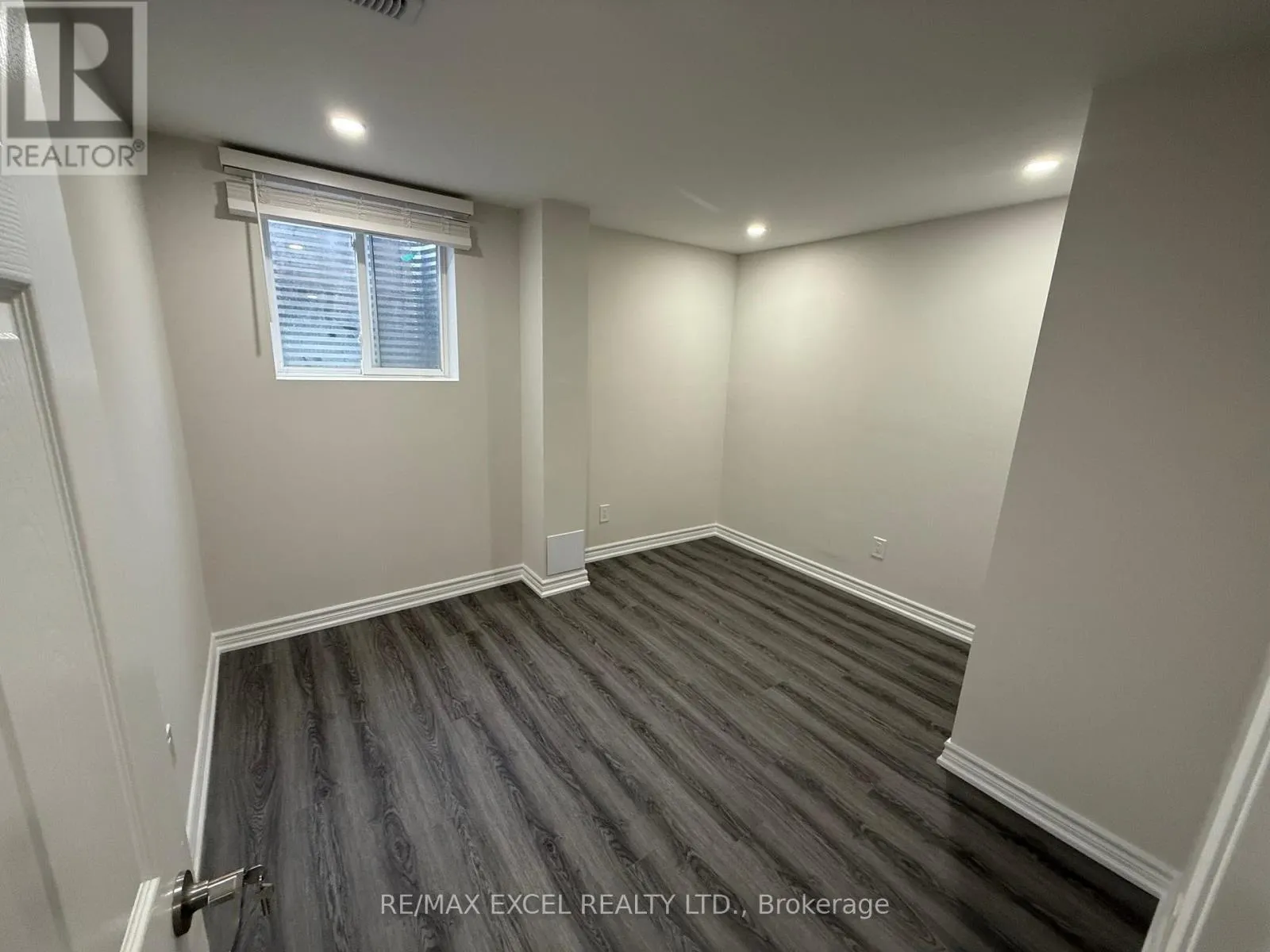 71 GRAINGER CRESCENT