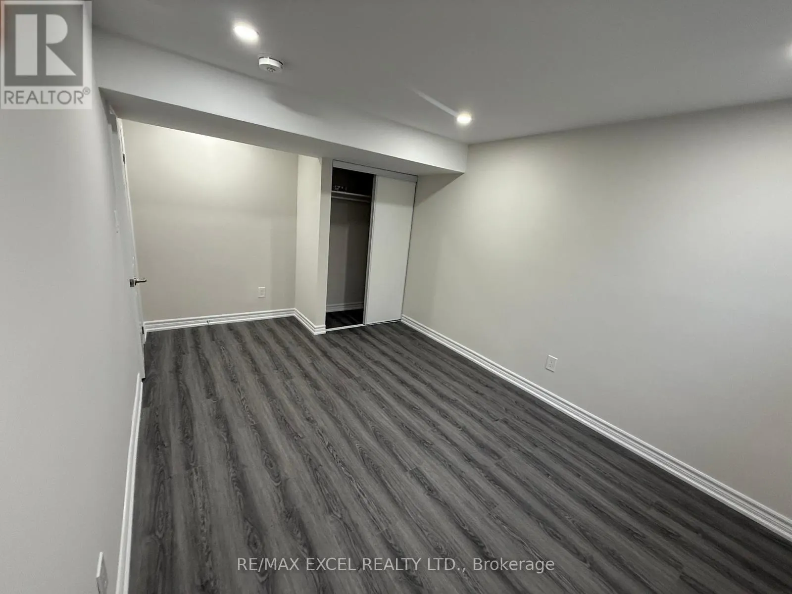 71 GRAINGER CRESCENT
