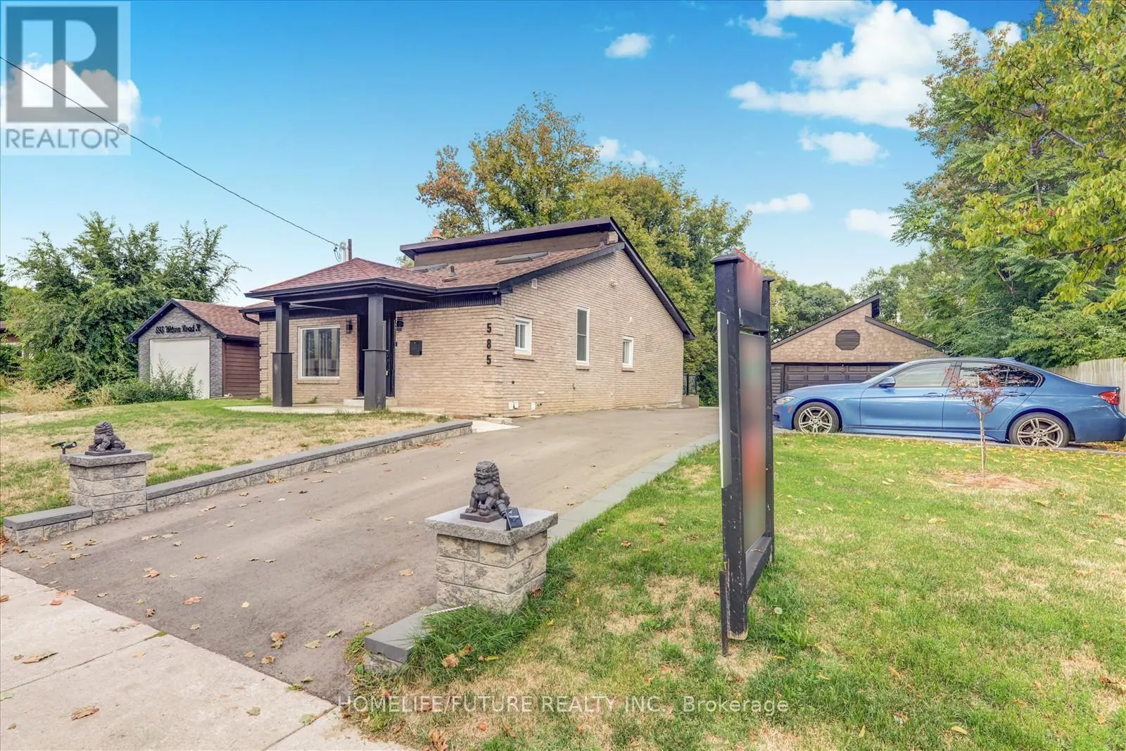 585 WILSON ROAD N