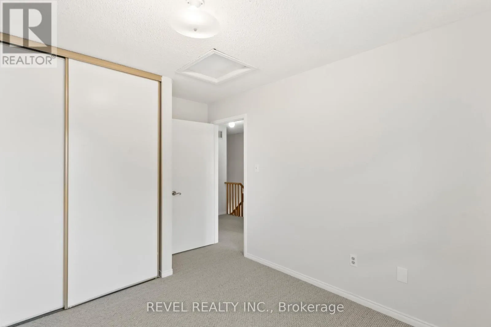 56 - 10 BASSETT BOULEVARD, #56