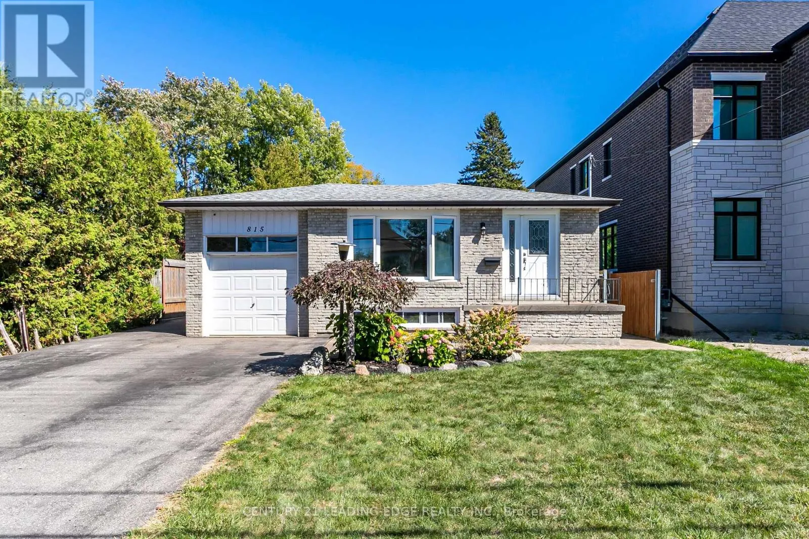 815 DOUGLAS AVENUE