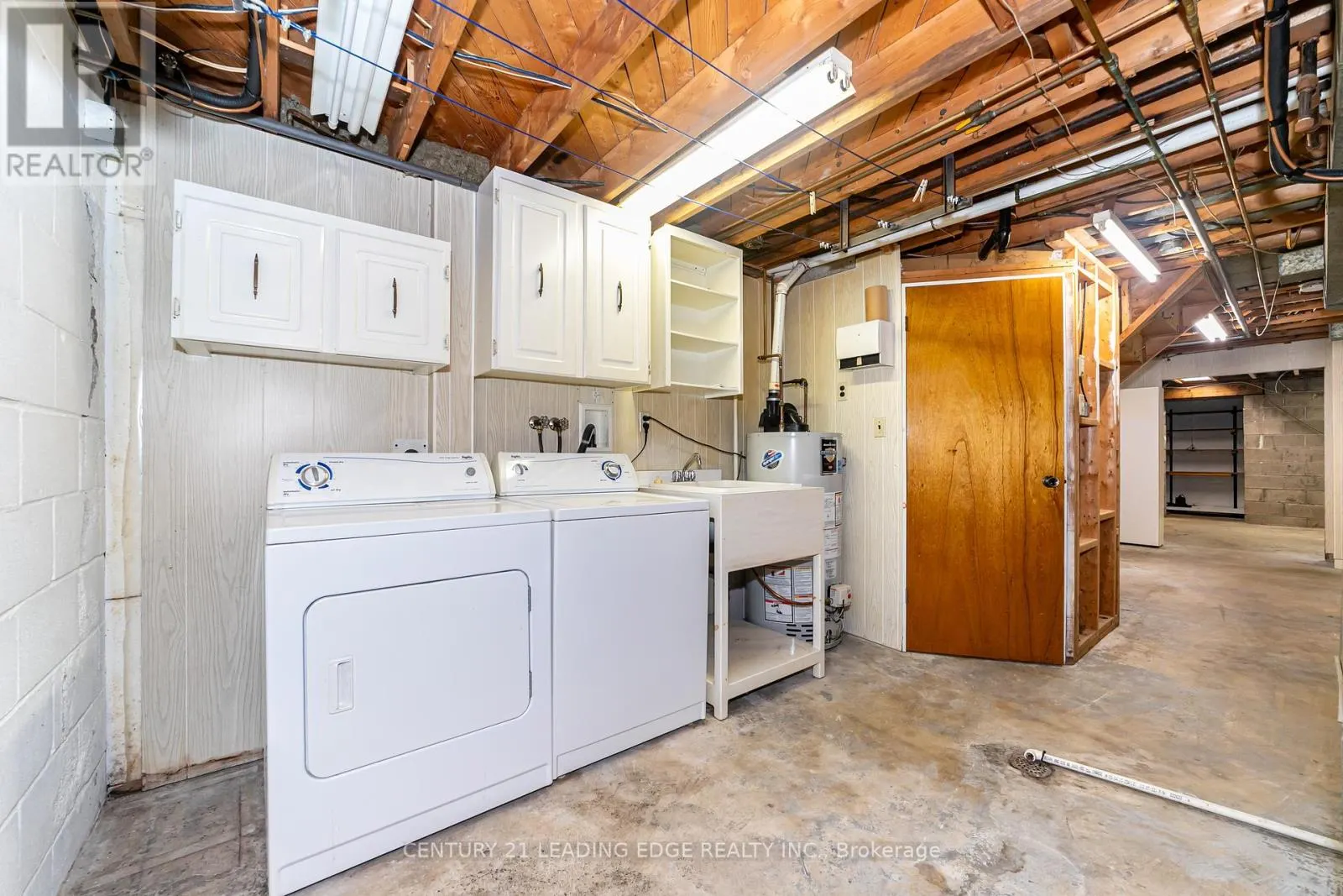 815 DOUGLAS AVENUE