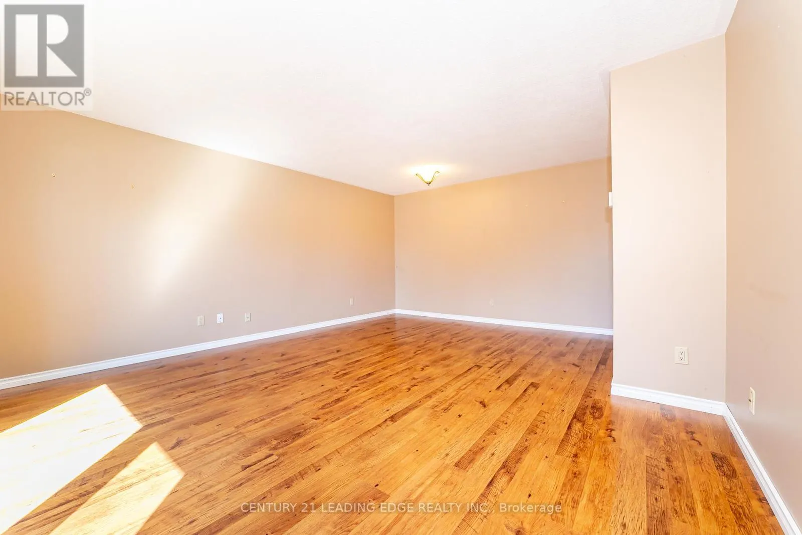 815 DOUGLAS AVENUE