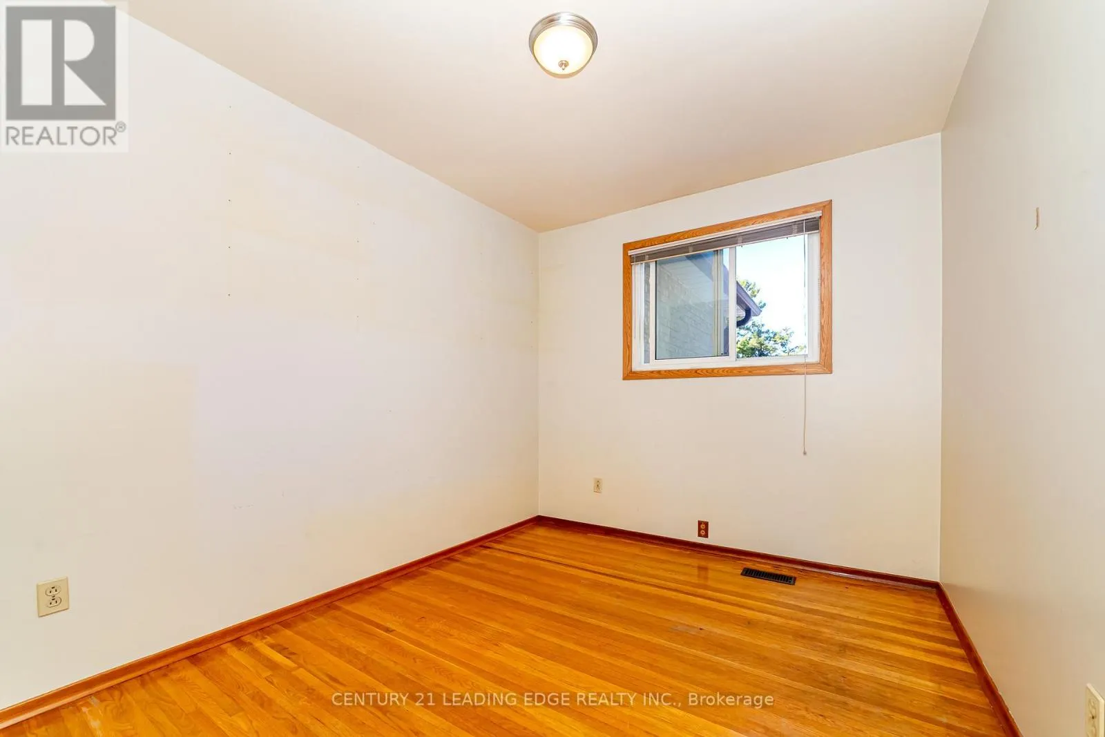 815 DOUGLAS AVENUE