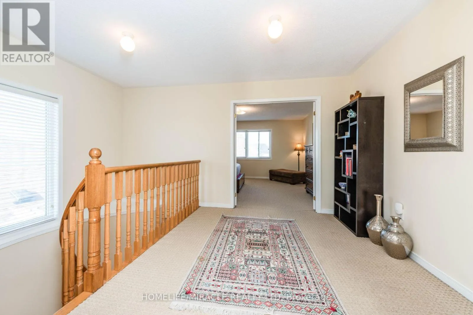 8 SOLWAY CRESCENT
