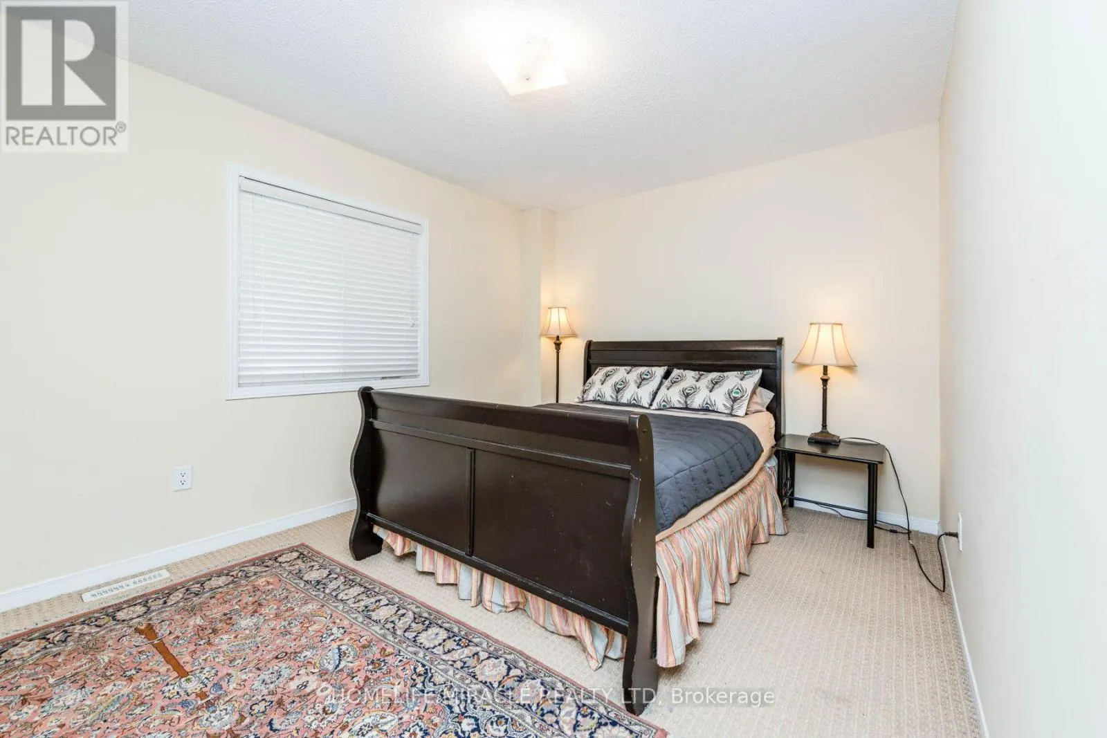 8 SOLWAY CRESCENT