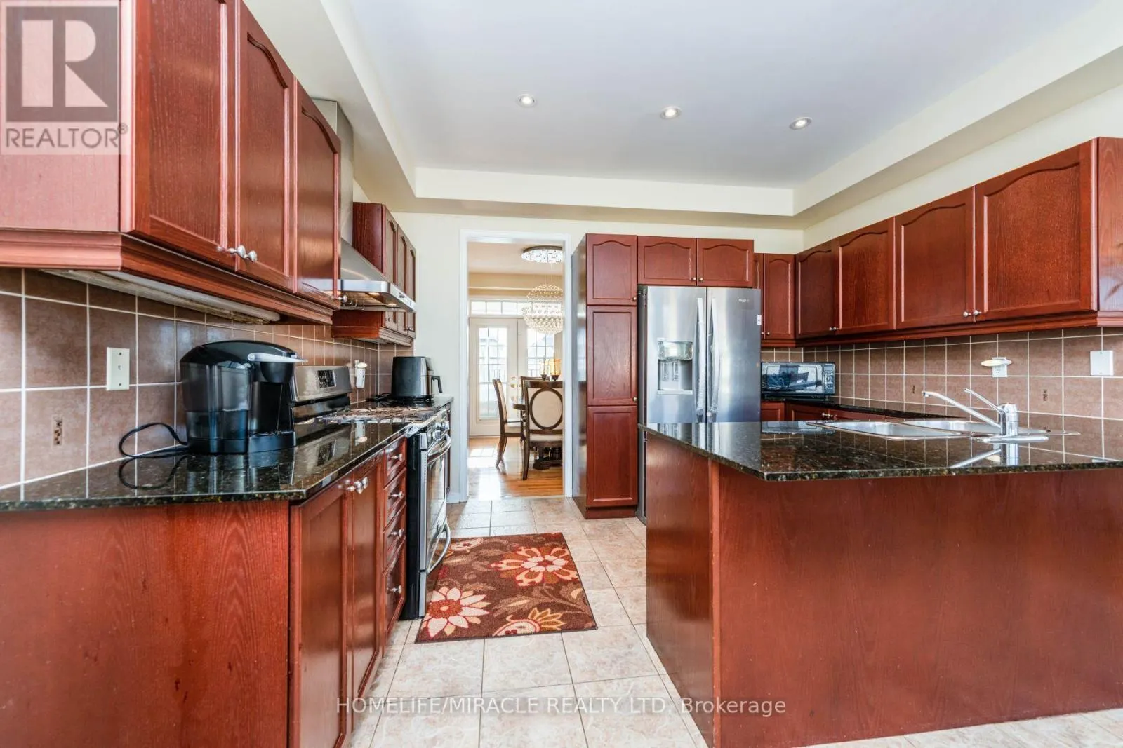 8 SOLWAY CRESCENT