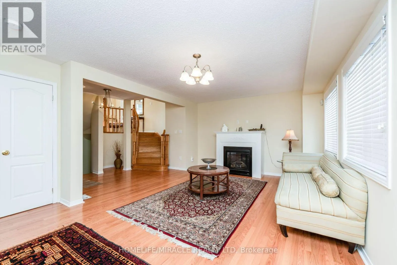 8 SOLWAY CRESCENT