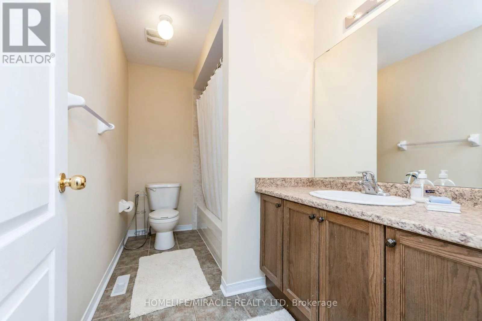 8 SOLWAY CRESCENT