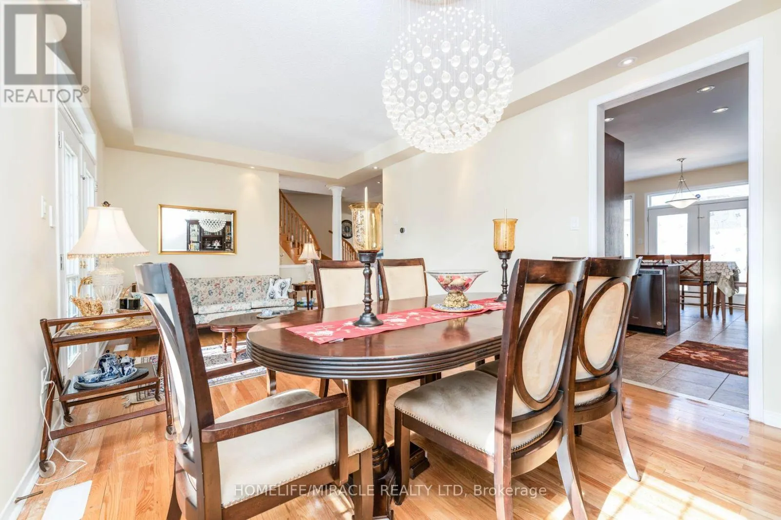 8 SOLWAY CRESCENT