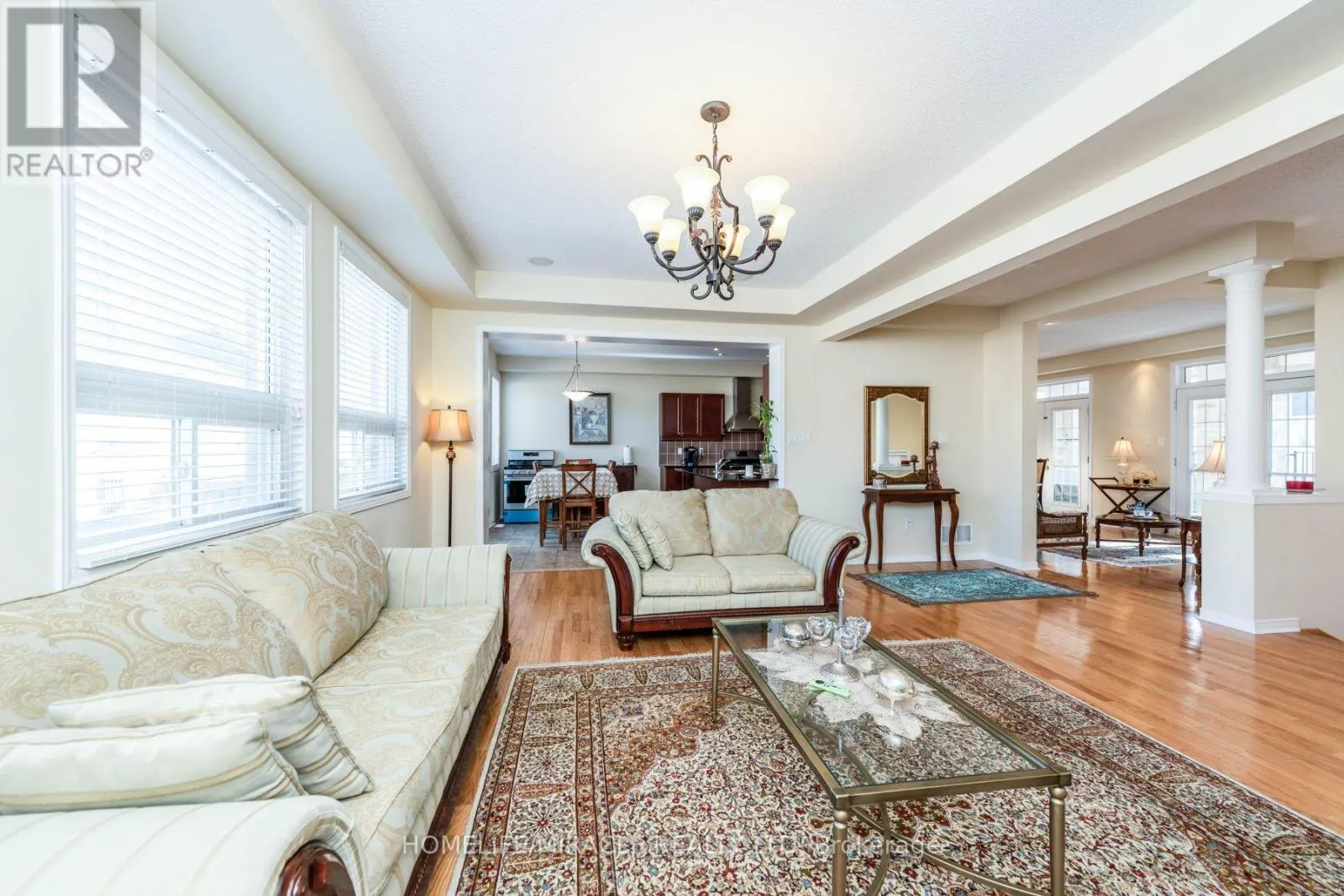 8 SOLWAY CRESCENT