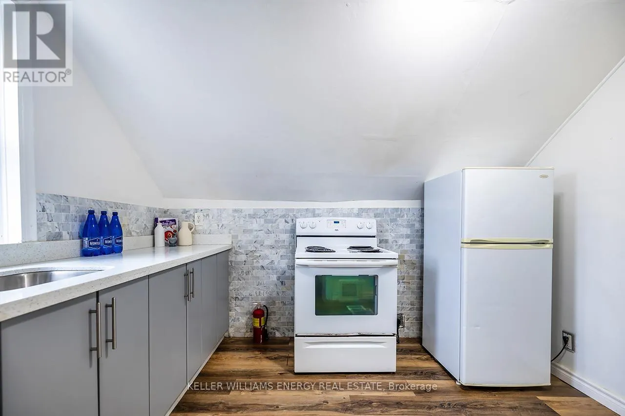 801 GORDON STREET