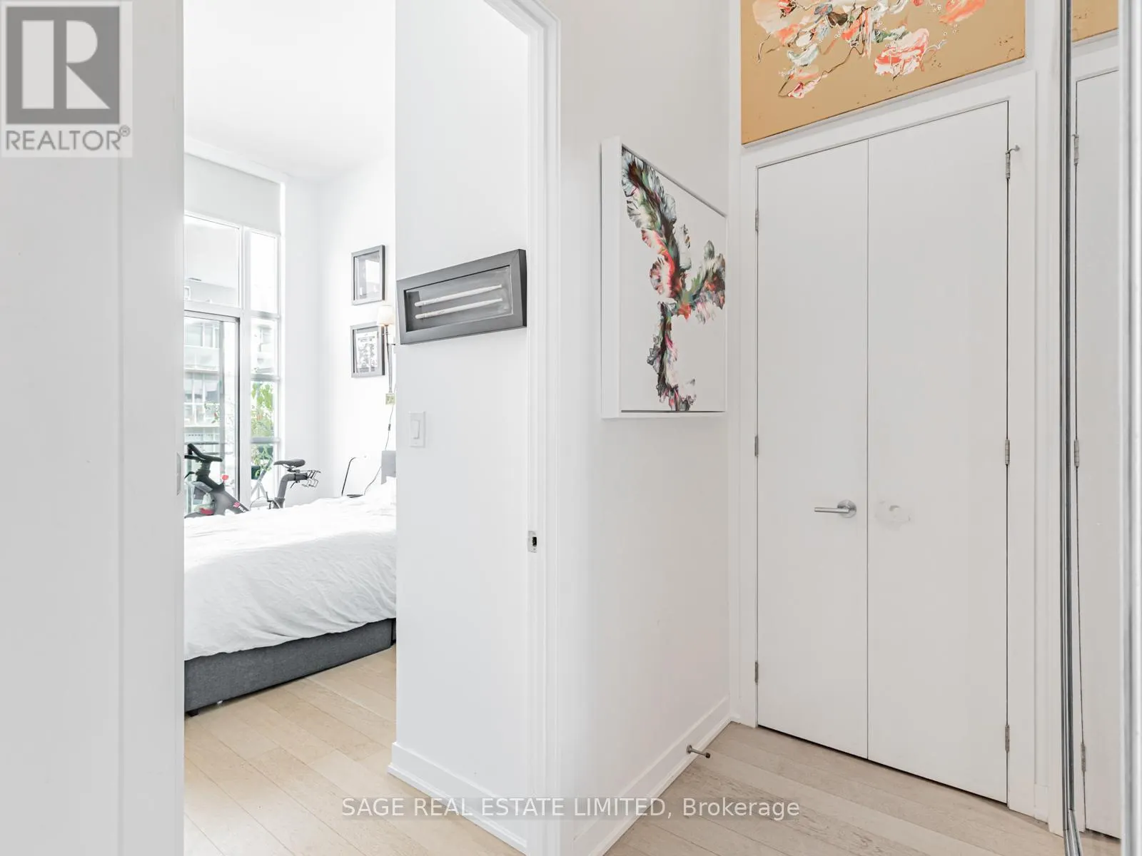 PH15 - 88 COLGATE AVENUE