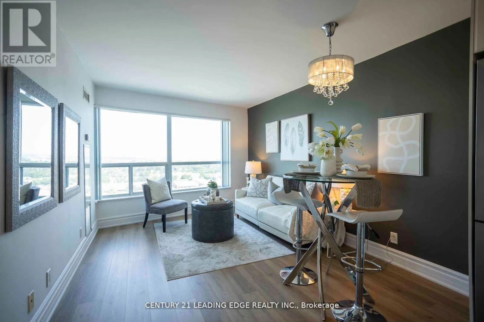 2112 - 38 LEE CENTRE DRIVE