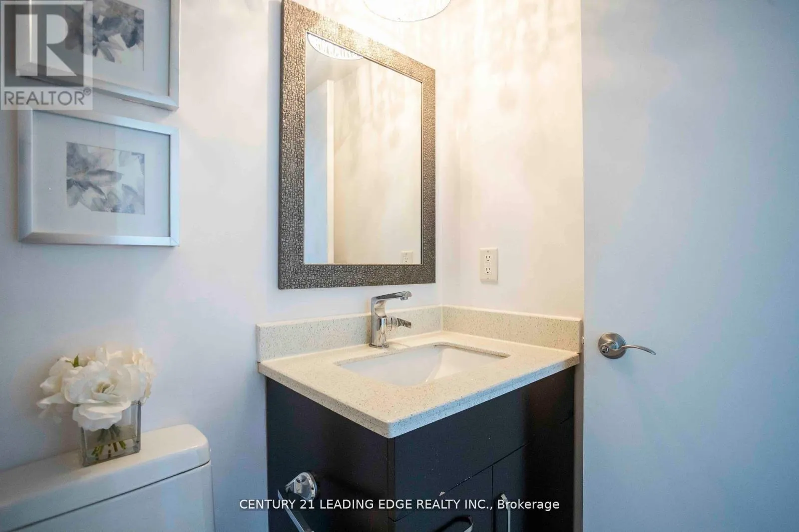 2112 - 38 LEE CENTRE DRIVE