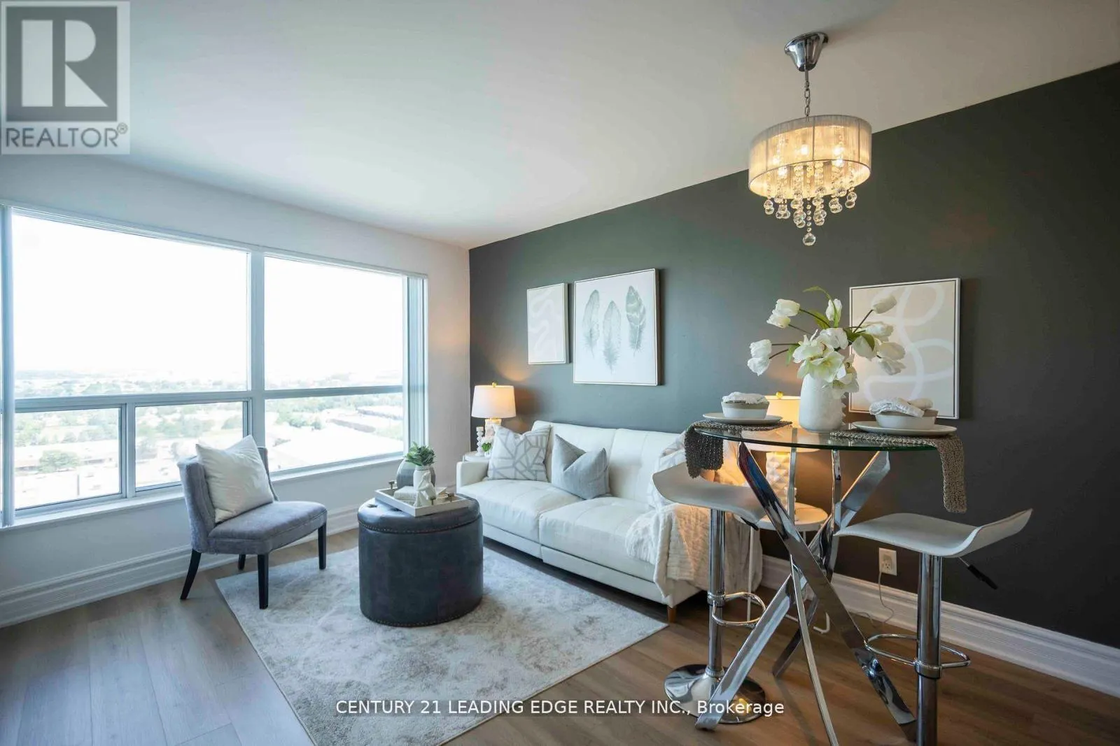 2112 - 38 LEE CENTRE DRIVE