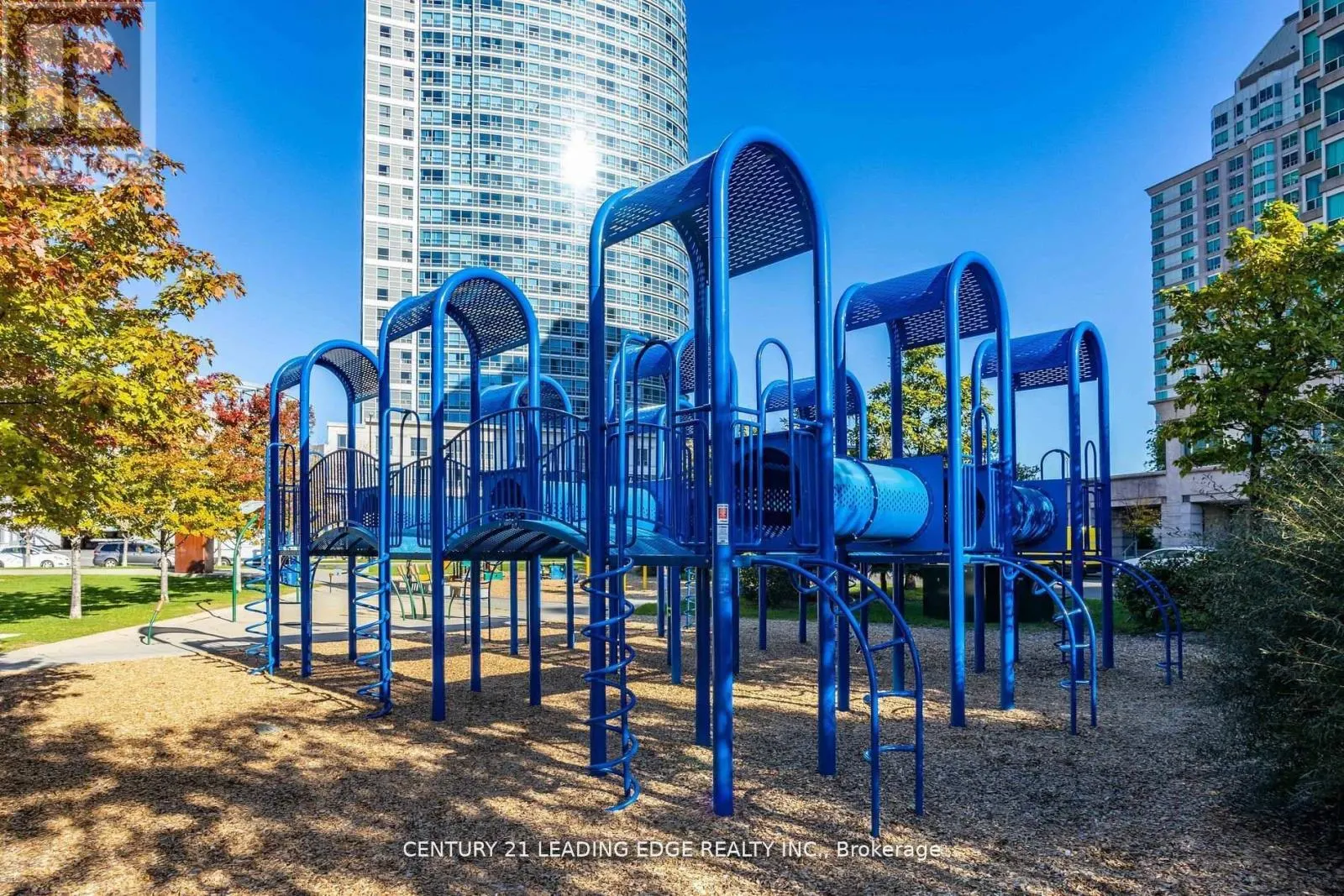 2112 - 38 LEE CENTRE DRIVE