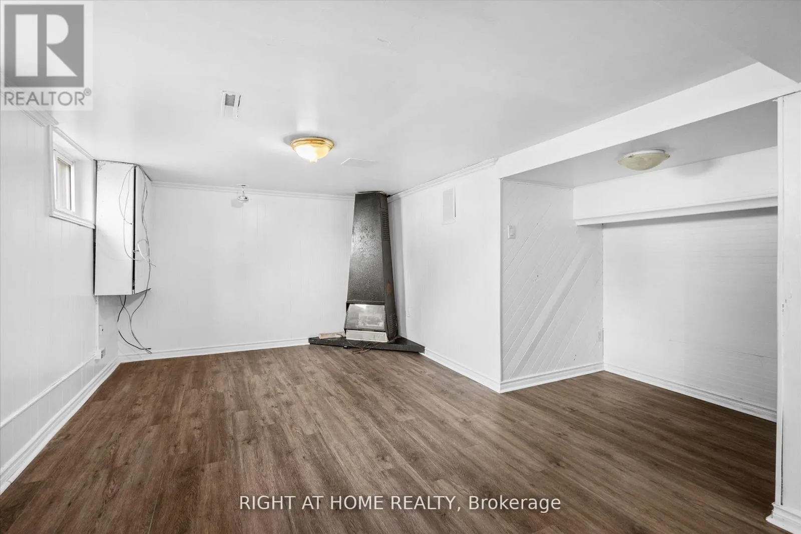 7 TULLOCH DRIVE