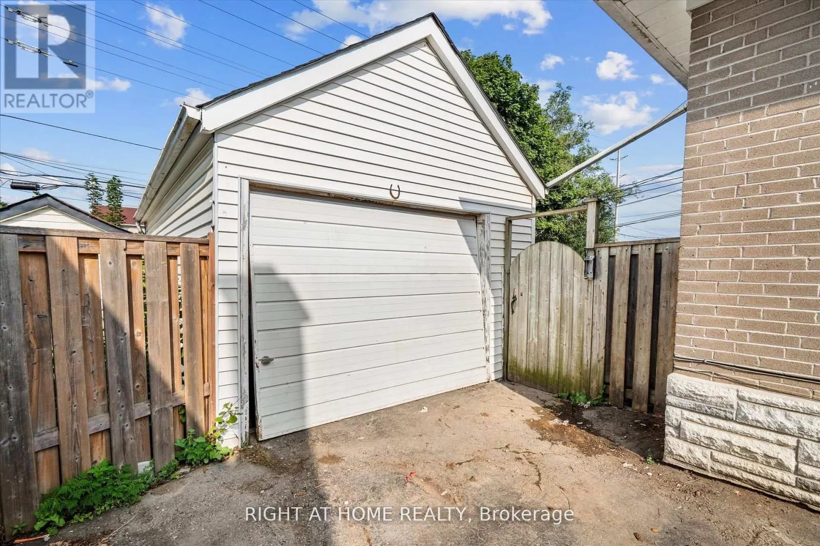 7 TULLOCH DRIVE